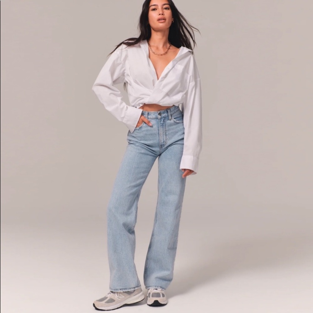 Abercrombie & Fitch 90’s Relaxed Jean High Rise